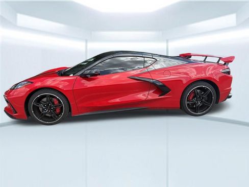 Used 2022 Chevrolet Corvette Stingray Premium Cpe w/ Z51 Performance Package RWD image 5