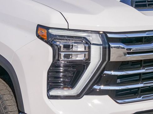 New 2026 Chevrolet Silverado 3500 LTZ w/ LTZ Premium Package image 4