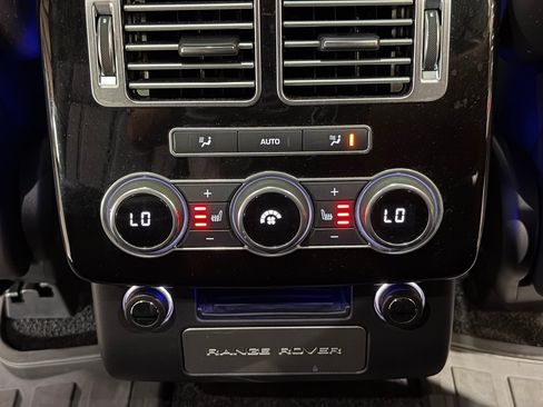 Used 2017 Land Rover Range Rover Supercharged AWD/4WD image 27