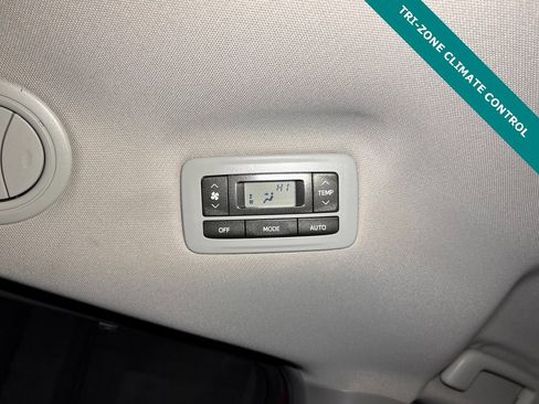 Used 2019 Toyota Sienna LE image 11