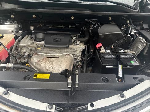 Used 2014 Toyota RAV4 XLE AWD/4WD image 13
