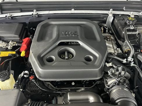 Certified 2023 Jeep Wrangler Unlimited Rubicon image 37