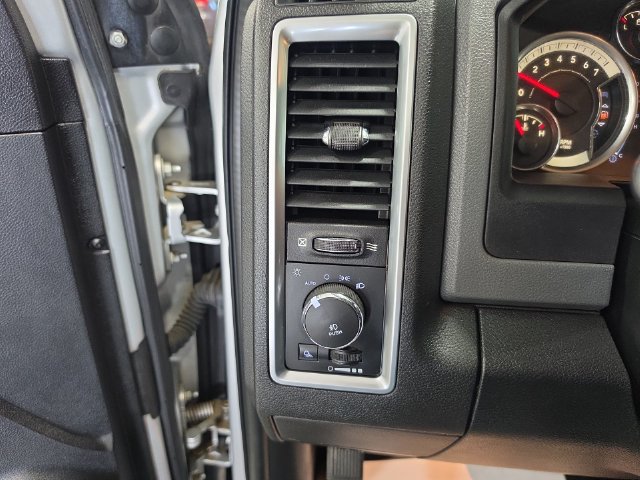 Used 2017 RAM 1500 Big Horn AWD/4WD image 19