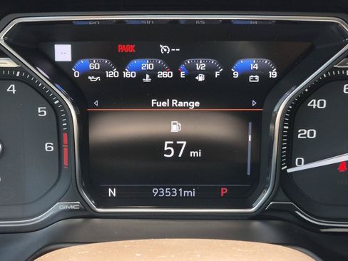 Used 2021 GMC Yukon SLT w/ SLT Premium Package RWD image 28