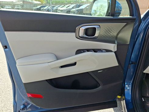 New 2026 Kia Sorento EX image 10