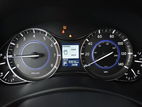 Used 2018 INFINITI QX80 2WD w/ Driver Assistance Package image 17