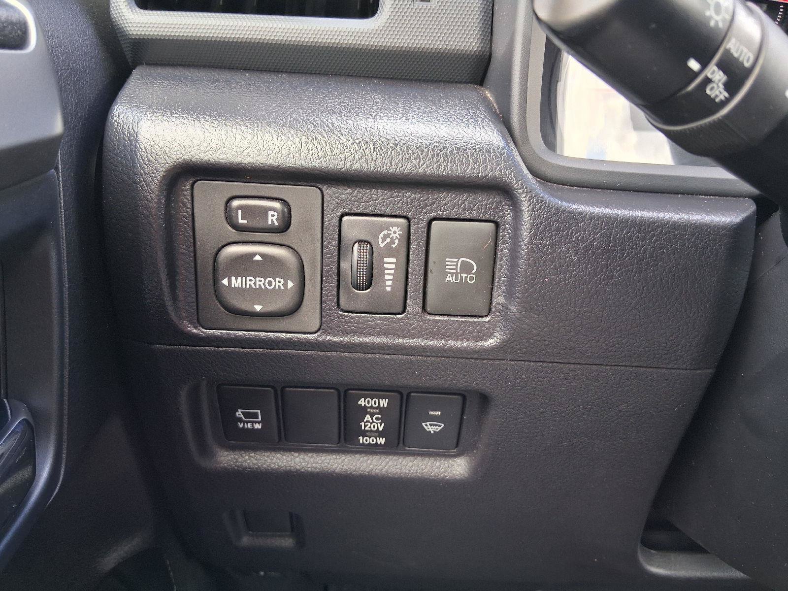 Used 2023 Toyota 4Runner Limited AWD/4WD image 41