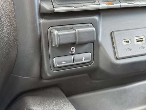 Used 2021 GMC Sierra 1500 Elevation AWD/4WD image 28