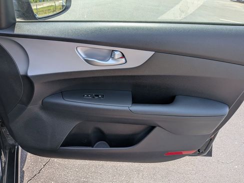 Used 2024 Kia Forte LXS FWD image 32