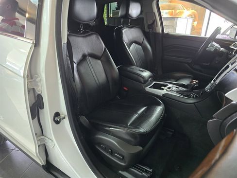 Used 2015 Cadillac SRX Luxury w/ Driver Awareness Package image 13