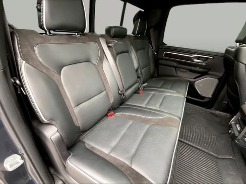Used 2025 RAM 1500 Laramie w/ Night Edition AWD/4WD image 17