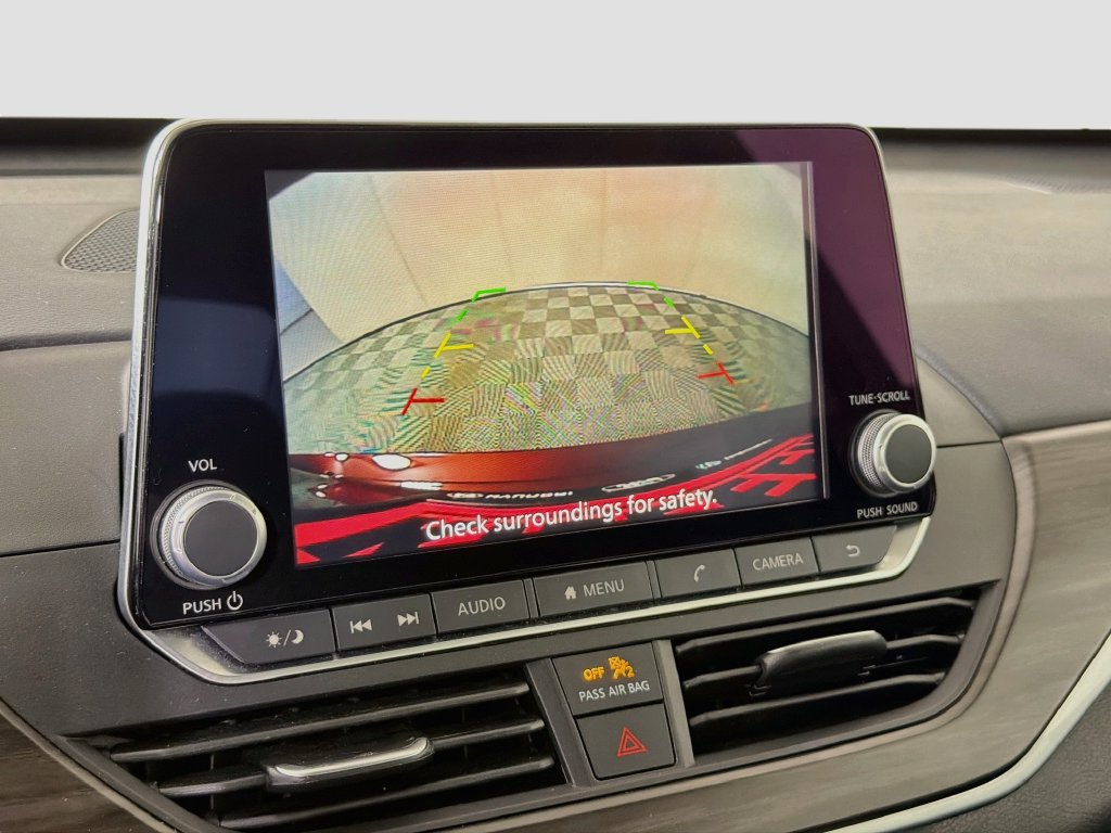 Used 2025 Nissan Altima 2.5 SV FWD image 18