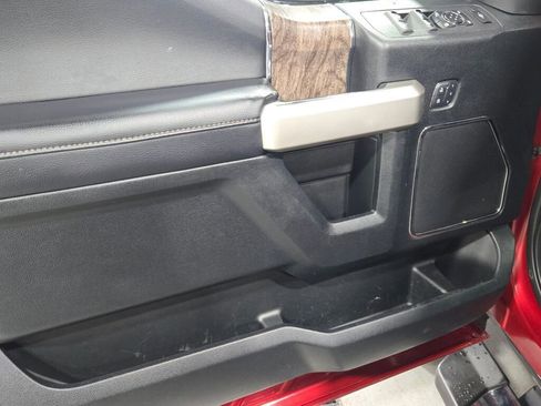 Used 2017 Ford F350 Lariat w/ Chrome Package image 25