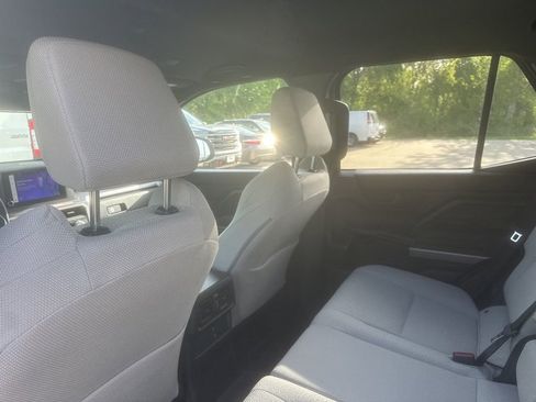 Used 2026 Toyota 4Runner SR5 AWD/4WD image 11