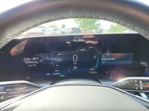 Used 2024 Cadillac Lyriq Luxury RWD image 17
