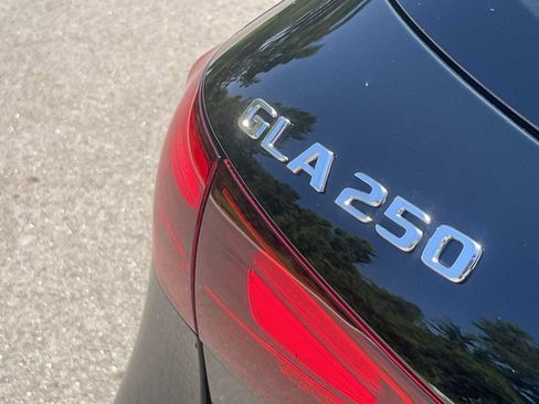 Used 2024 Mercedes-Benz GLA 250 4MATIC image 22