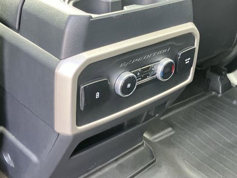 Used 2023 Ford Expedition XLT RWD image 36