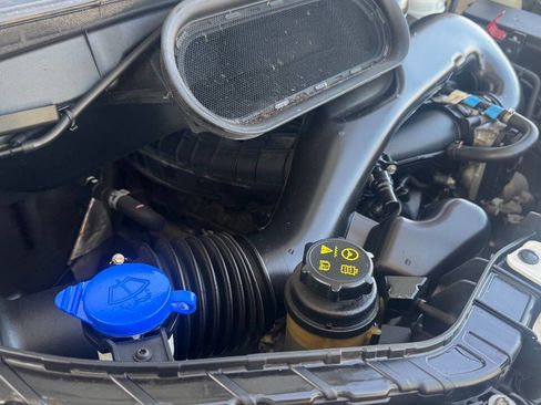 Used 2018 Ford Transit 250 138 RWD image 24