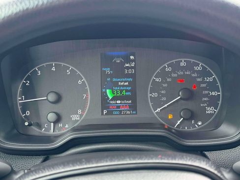 Used 2025 Toyota Corolla LE FWD image 27