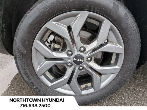 Used 2024 Kia Seltos LX image 39