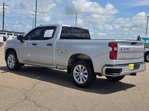 Used 2022 Chevrolet Silverado 1500 Custom RWD image 7