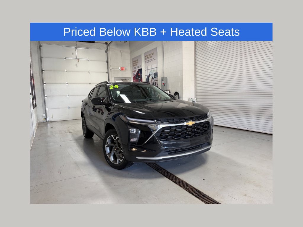 Used 2024 Chevrolet Trax LT w/ LT Convenience Package FWD image 1