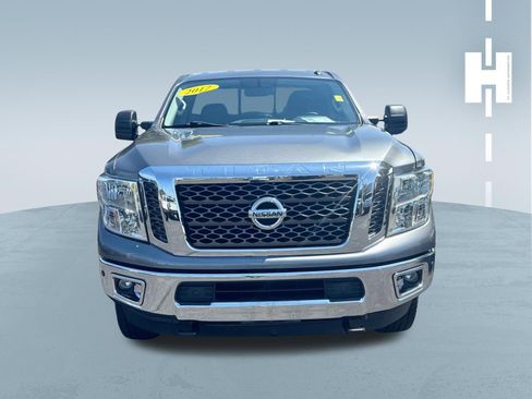 Used 2017 Nissan Titan SV AWD/4WD image 2