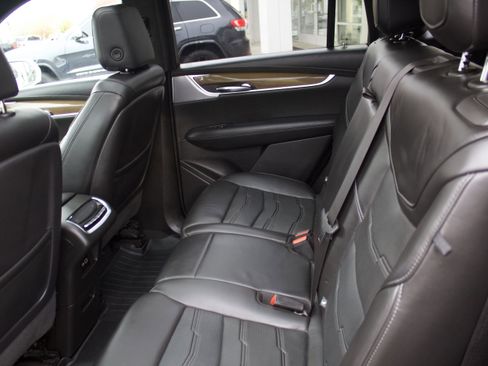 Used 2020 Cadillac XT6 Sport w/ Platinum Package image 26