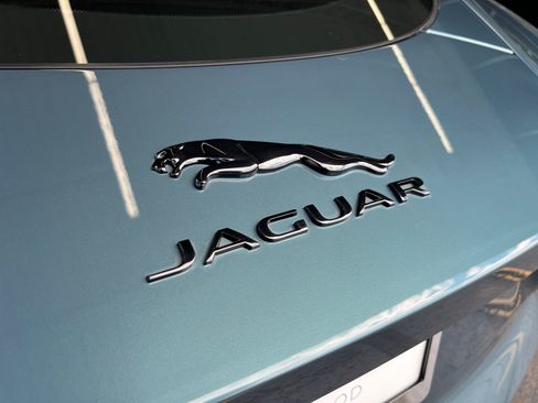 Used 2024 Jaguar F-TYPE R AWD/4WD image 18