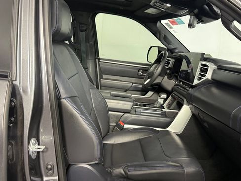 Used 2025 Toyota Tundra Platinum AWD/4WD image 31
