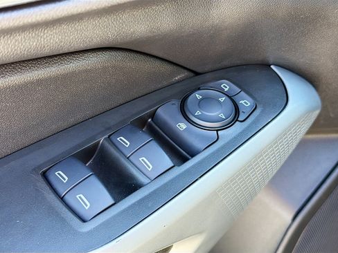 Used 2025 Chevrolet Trax LS w/ LS Convenience Package FWD image 7
