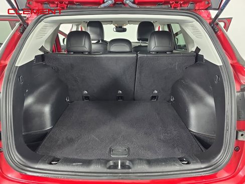 Used 2021 Jeep Compass Limited image 9