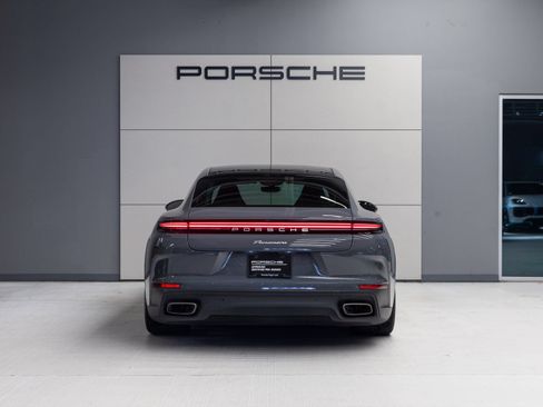Certified 2025 Porsche Panamera image 6