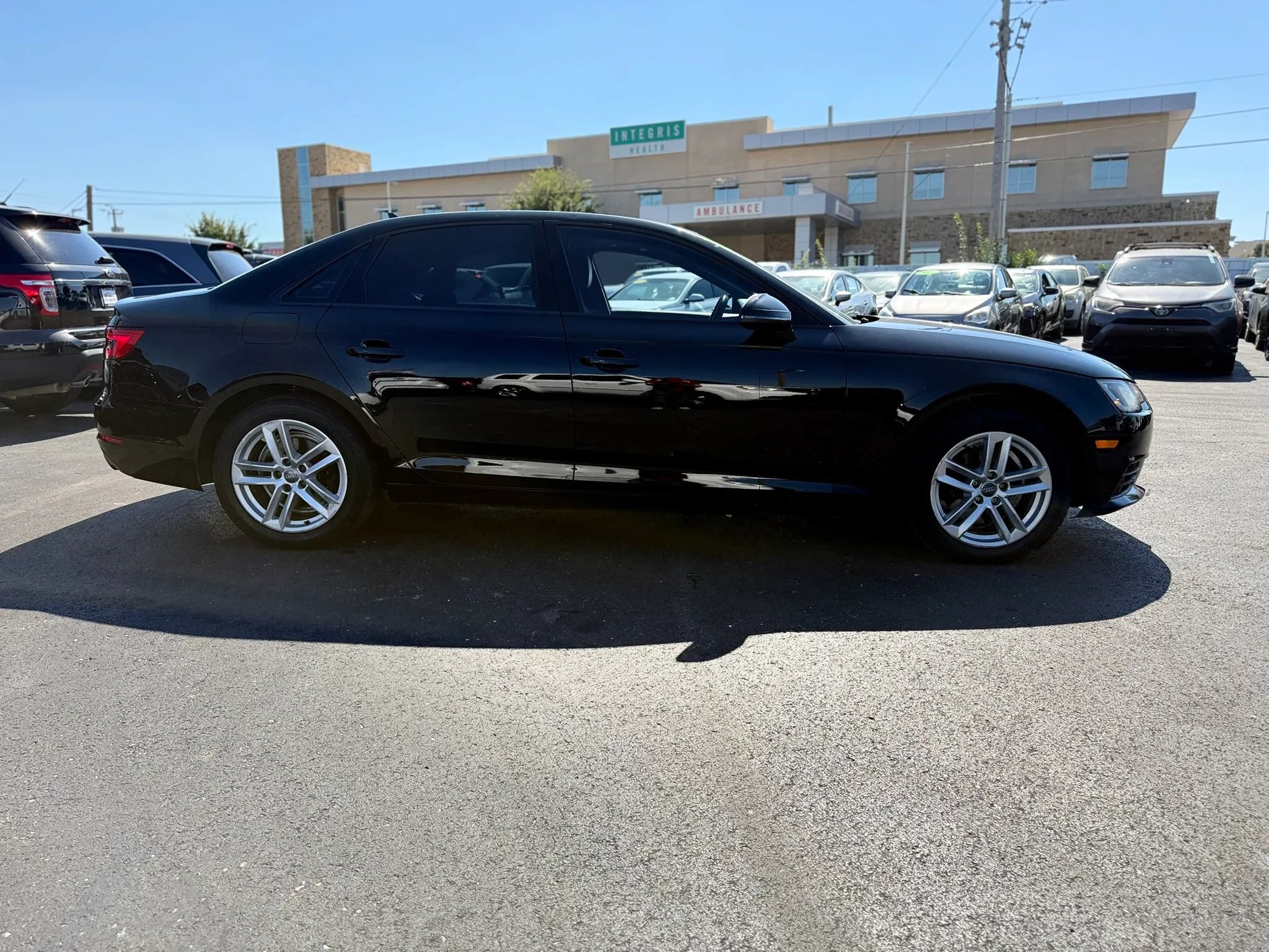 Used 2017 Audi A4 2.0T Ultra Premium FWD image 2