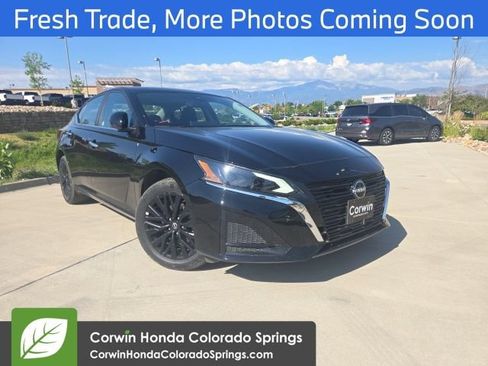 Used 2025 Nissan Altima 2.5 SV w/ SV Special Edition Package AWD/4WD image 1