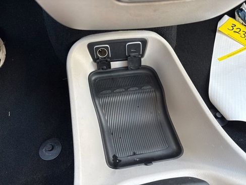 Used 2020 Chrysler Pacifica Touring w/ Advanced Safetytec Group image 38