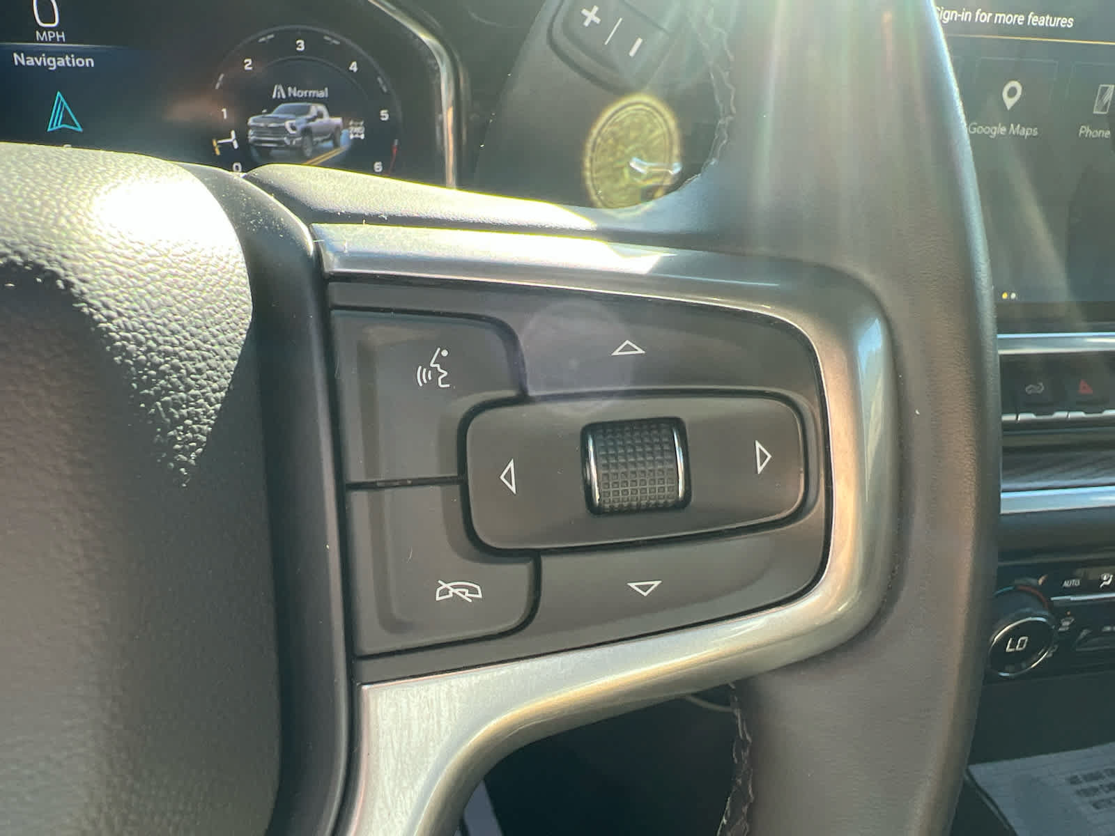 Used 2025 Chevrolet Silverado 2500 LT w/ Convenience Package AWD/4WD image 19