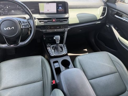 Used 2024 Kia Seltos SX w/ SX Sunroof Package AWD/4WD image 19