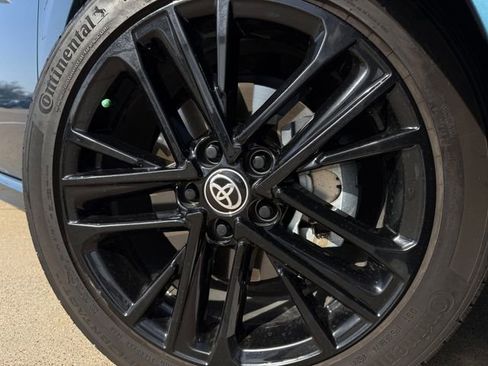 Used 2025 Toyota Camry SE w/ Multimedia Upgrade Package image 11