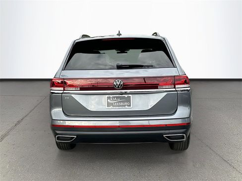 Used 2024 Volkswagen Atlas SE image 6