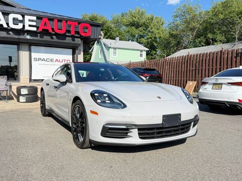Used 2019 Porsche Panamera 4 w/ Premium Package Plus AWD/4WD image 3