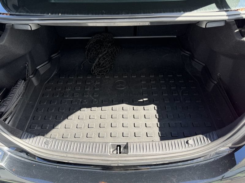 Used 2018 Mercedes-Benz C 300 Sedan image 23