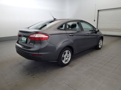 Used 2019 Ford Fiesta SE w/ Cold Weather Package FWD image 9