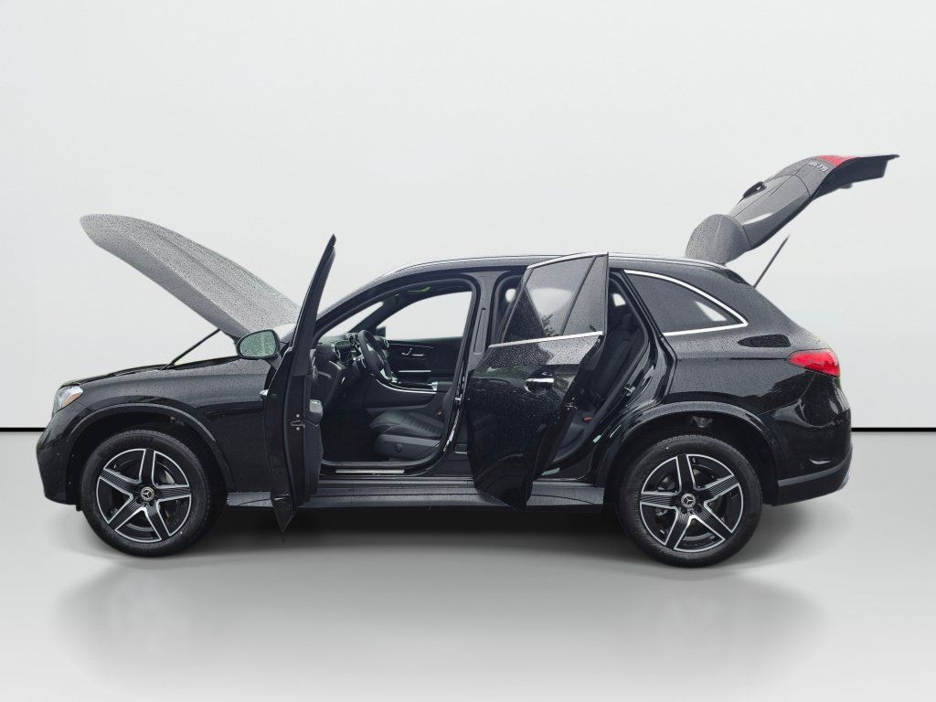 New 2026 Mercedes-Benz GLC 300 4MATIC image 9