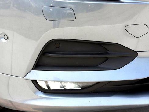 Used 2018 Volvo S90 T5 Momentum w/ Convenience Package image 8