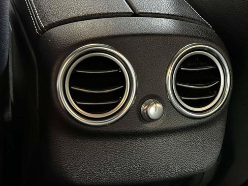 Used 2019 Mercedes-Benz C 300 4MATIC Sedan image 19