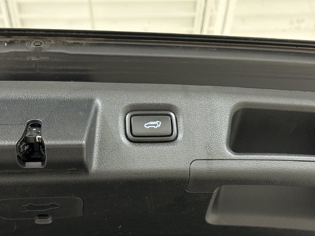 Used 2019 Hyundai Santa Fe AWD image 29