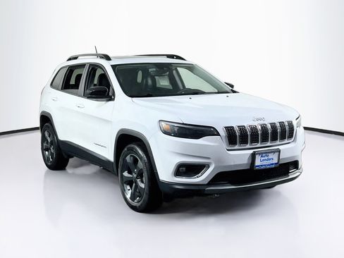 Used 2022 Jeep Cherokee Limited AWD/4WD image 3