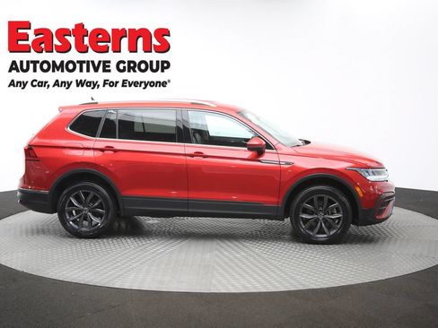Used 2023 Volkswagen Tiguan SE AWD/4WD image 43