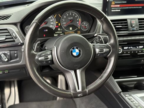 Used 2020 BMW M4 Coupe w/ Competition Package image 11